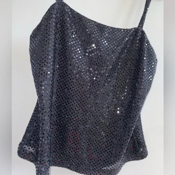 Sequin Crop Top | 🪩 - Picture 8 of 12